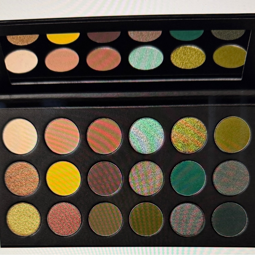 18B MORPHE Makin’ Bank Vibrant Eyeshadow Palette NWB